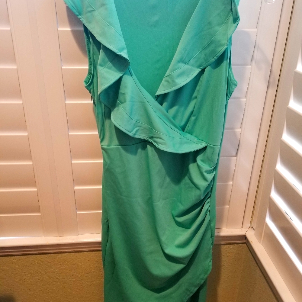 V neck dress